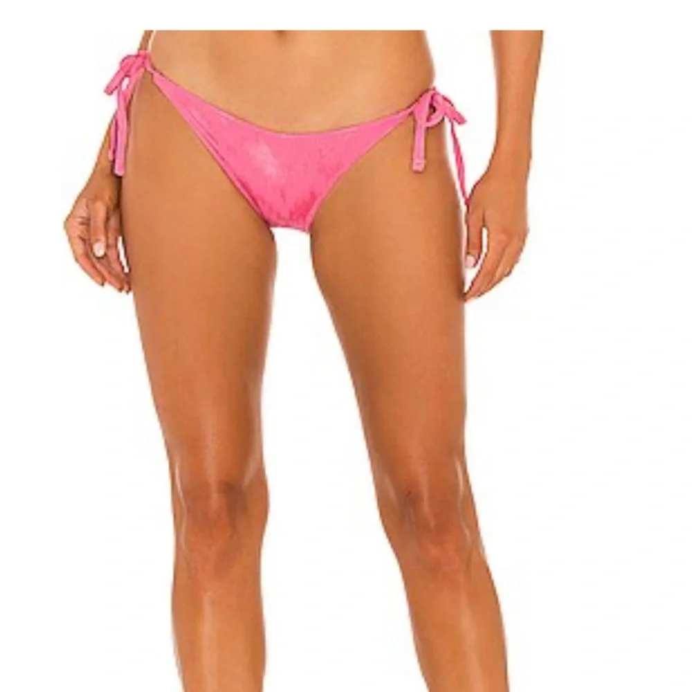 SOLID & STRIPED iris bikini set in watermelon - Picture 2 of 4